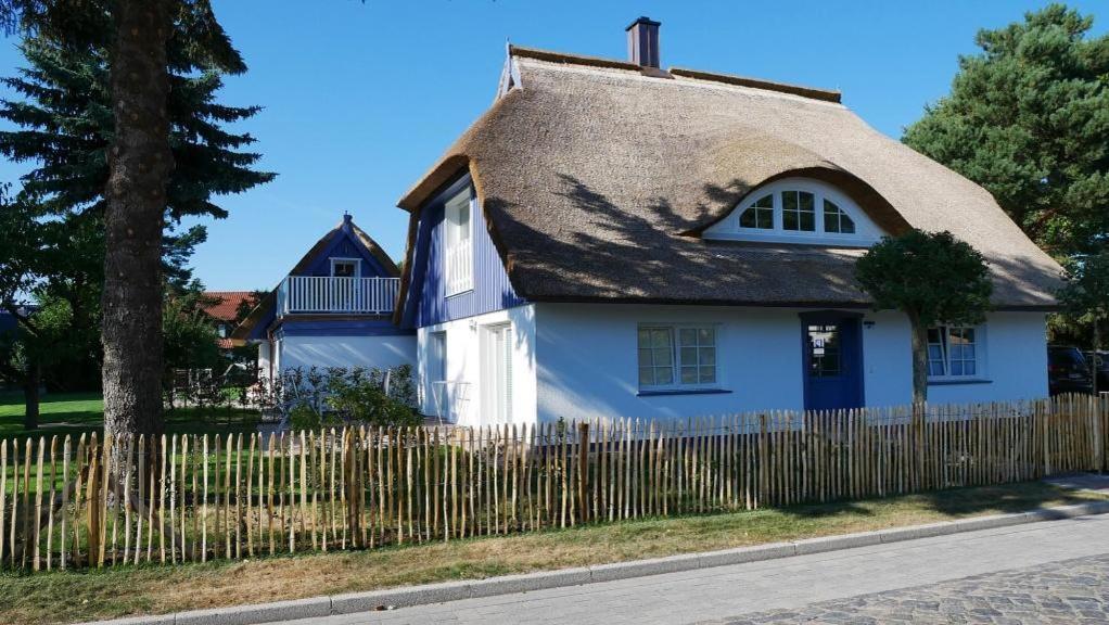 Kapitaenshaus Kammer Born Exterior foto
